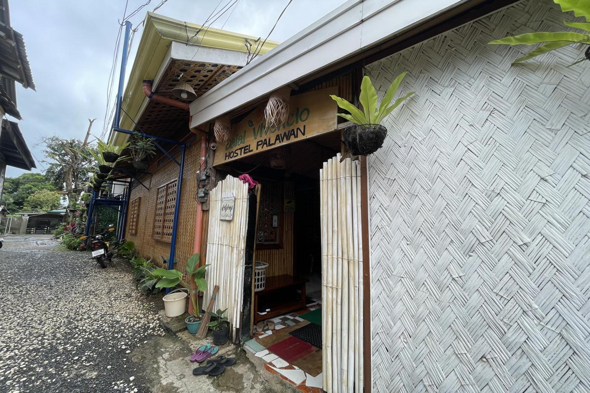 Balai Vivencio Hostel Puerto Princesa Exterior foto